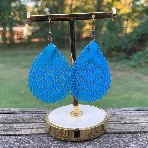 🦚Teal Mandala Cut-Out Earrings🦚 - Picture 7 of 7